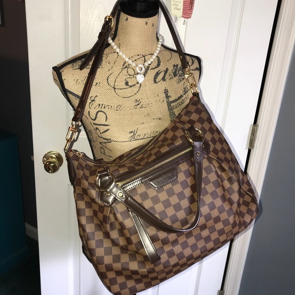 Louis Vuitton Handbags - Authentic Louis Vuitton Damier Ebene Evora MM Bag